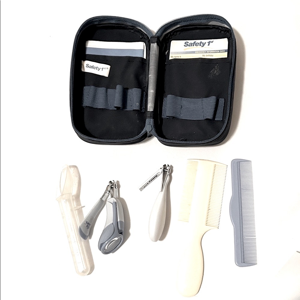 Safety 1st Grooming Kit with Case